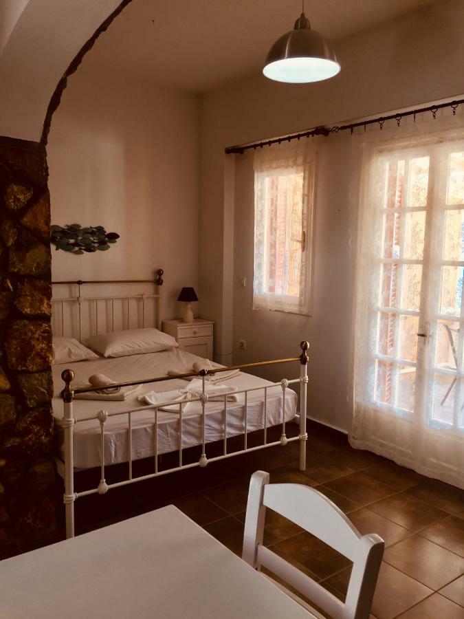 Vareladiko Studios Алинда Экстерьер фото
